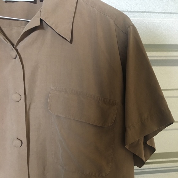 Soft buttoned top - Picture 2 of 4